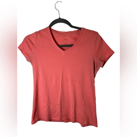 St. John’s Bay Women’s V-Neck T-Shirt Coral Pink Size Small 100% Cotton - Picture 1 of 6